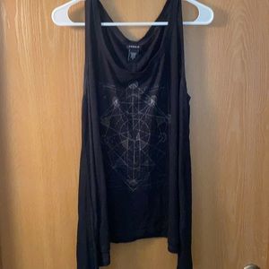 Torrid Size 2 SHARKBITE tank top